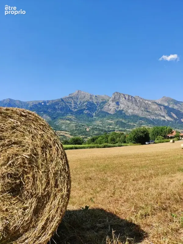 Terrain à SAINT-LEGER-LES-MELEZES