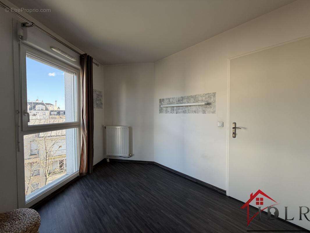 Appartement à LE BLANC-MESNIL