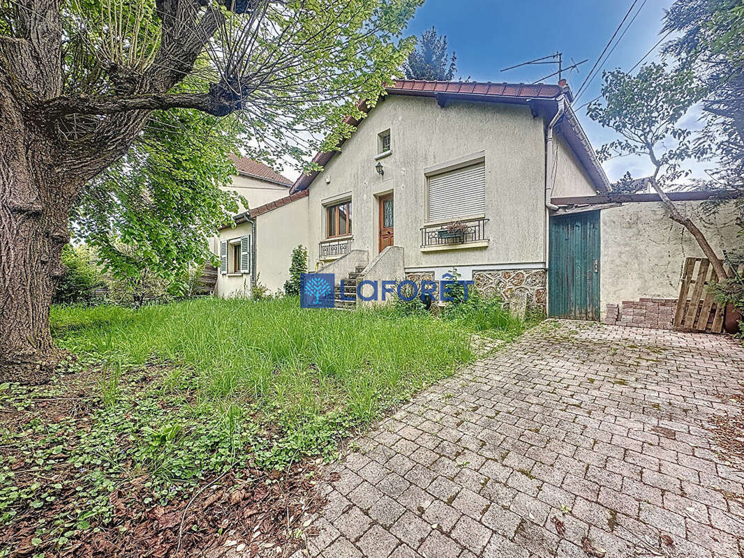 Maison à SAVIGNY-SUR-ORGE