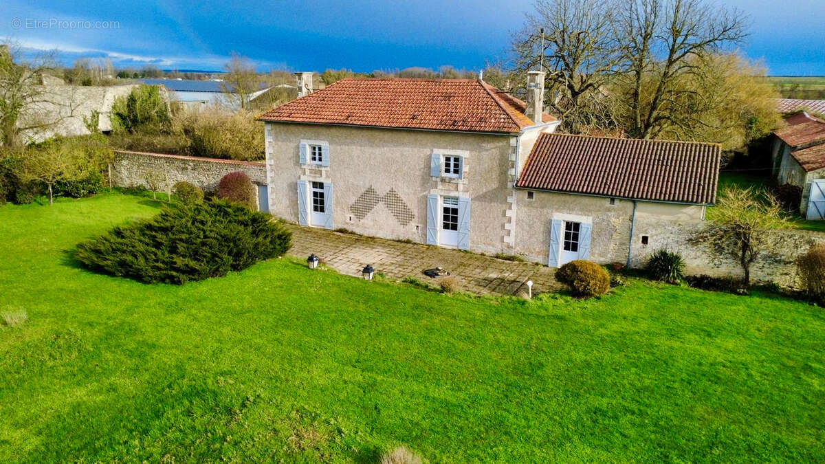 Maison à MAISONNEUVE