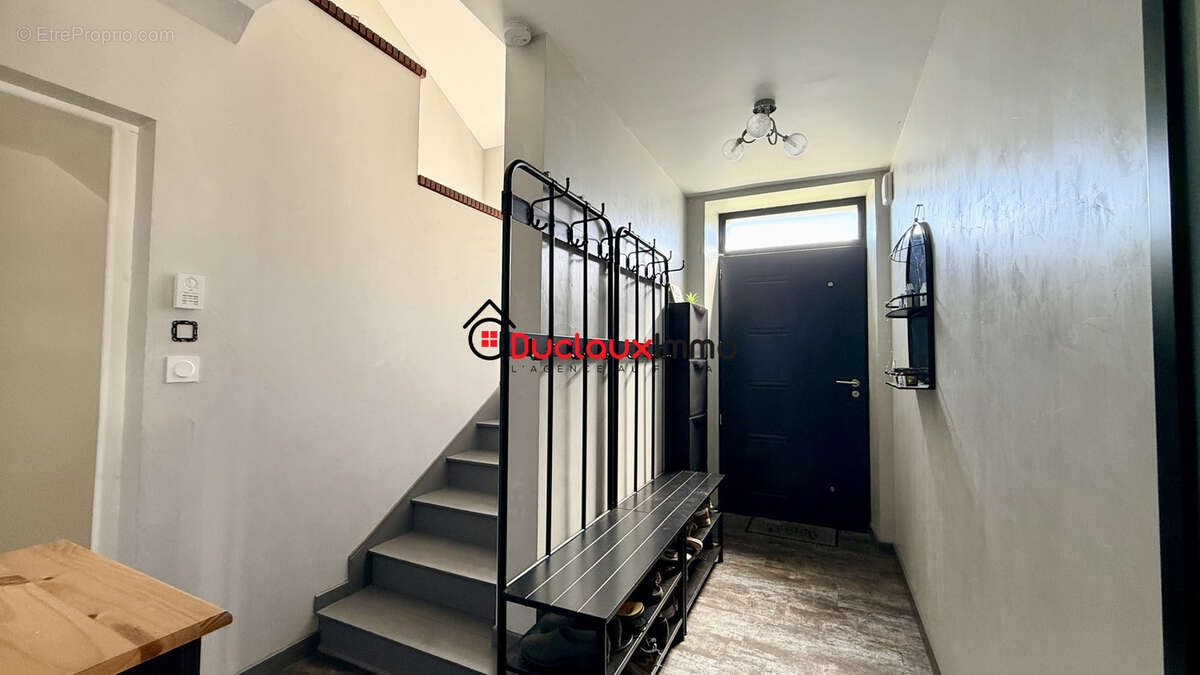 Maison individuelle de 132 m2 avec terrain exceptionnel de 1 590 m2 au cœur d’Ytrac - photo 4