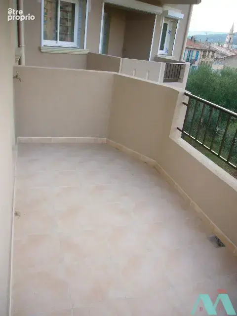 À vendre   2 pièces climatisé avec balcon   résidence fermée - draguignan - photo 3