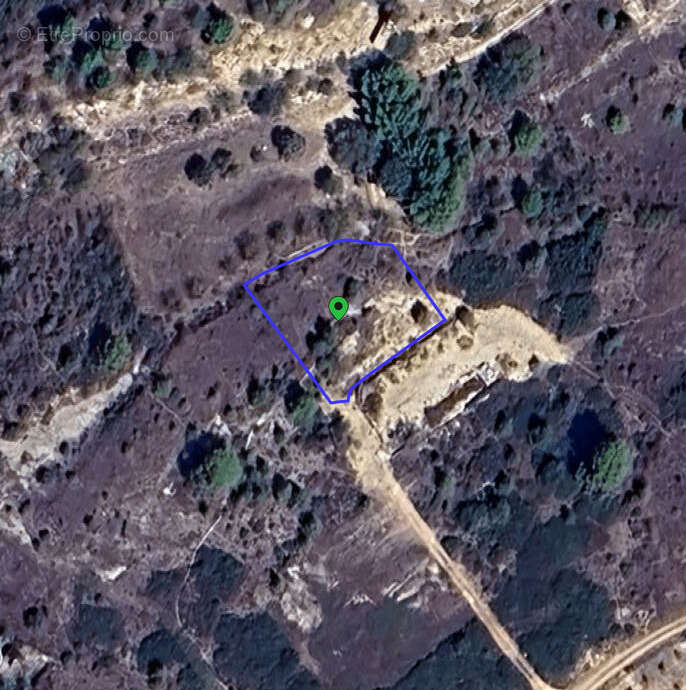 Terrain à SALLES-D&#039;AUDE