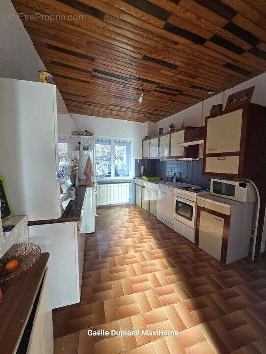 Maison à CHASPINHAC