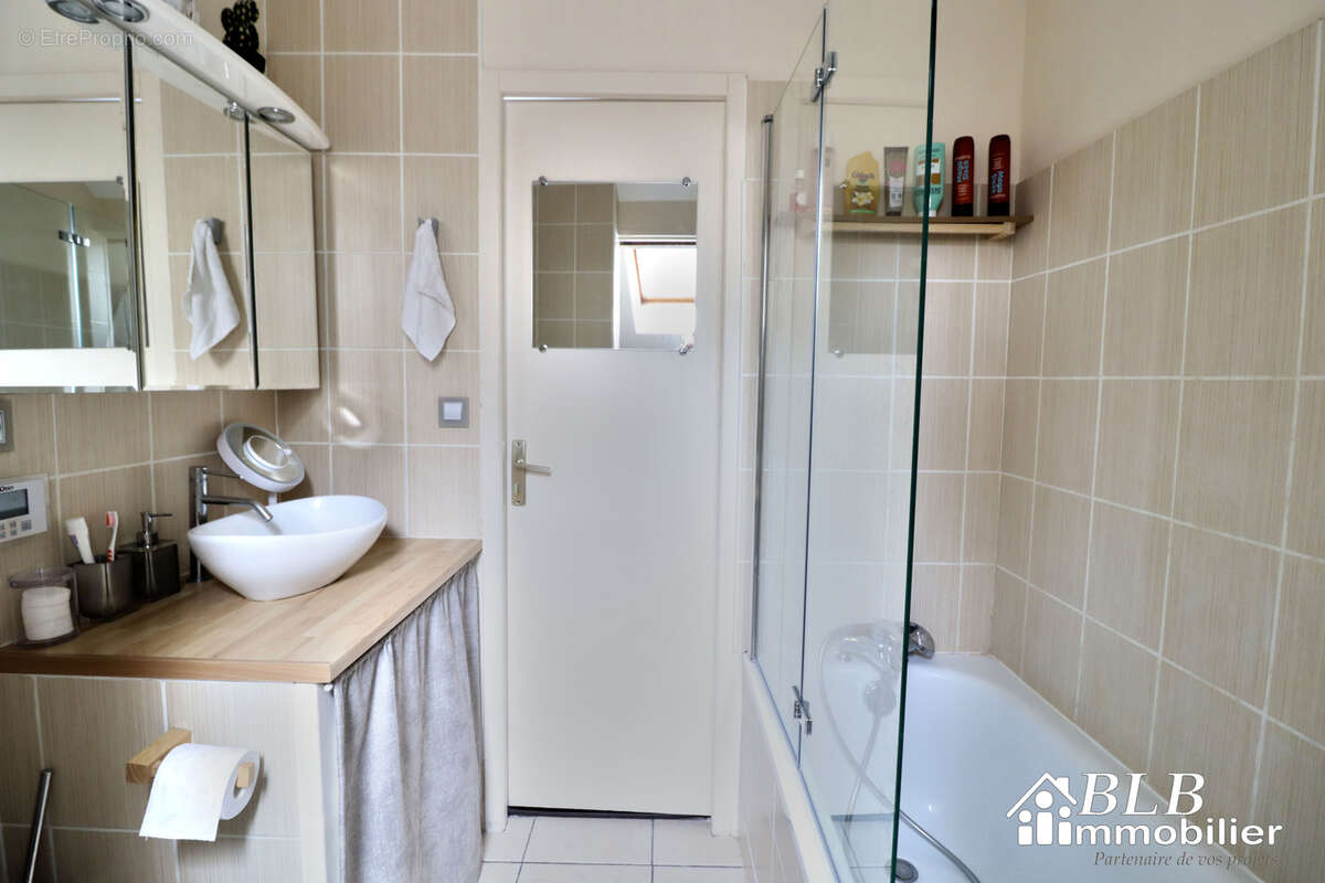 Appartement à LE PERRAY-EN-YVELINES