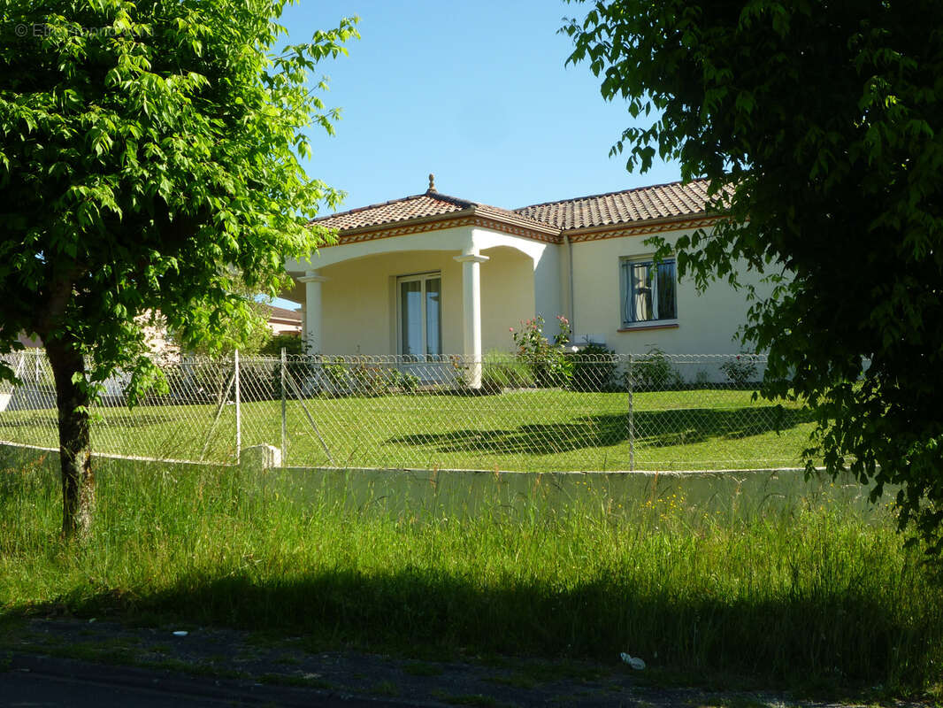 Maison à FUMEL