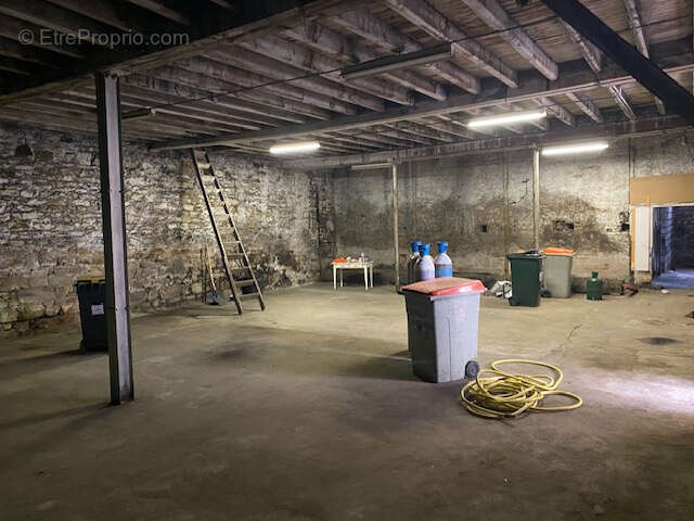Autre à SAINT-ETIENNE