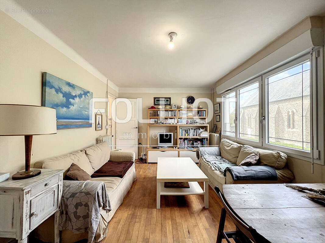 Maison à AGON-COUTAINVILLE