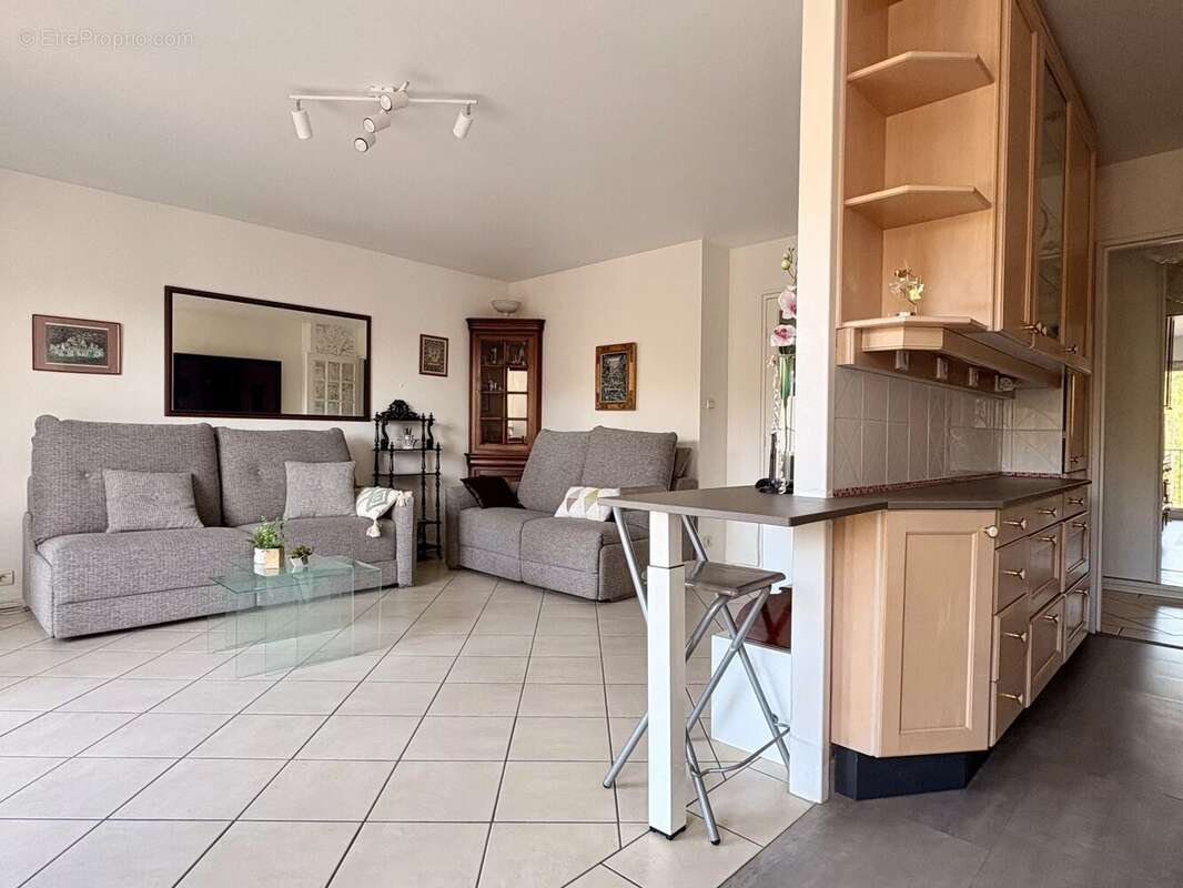 Appartement à LE PLESSIS-TREVISE