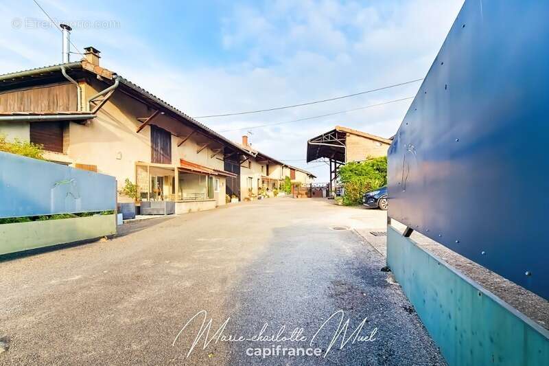 Maison à SAINT-BENIGNE