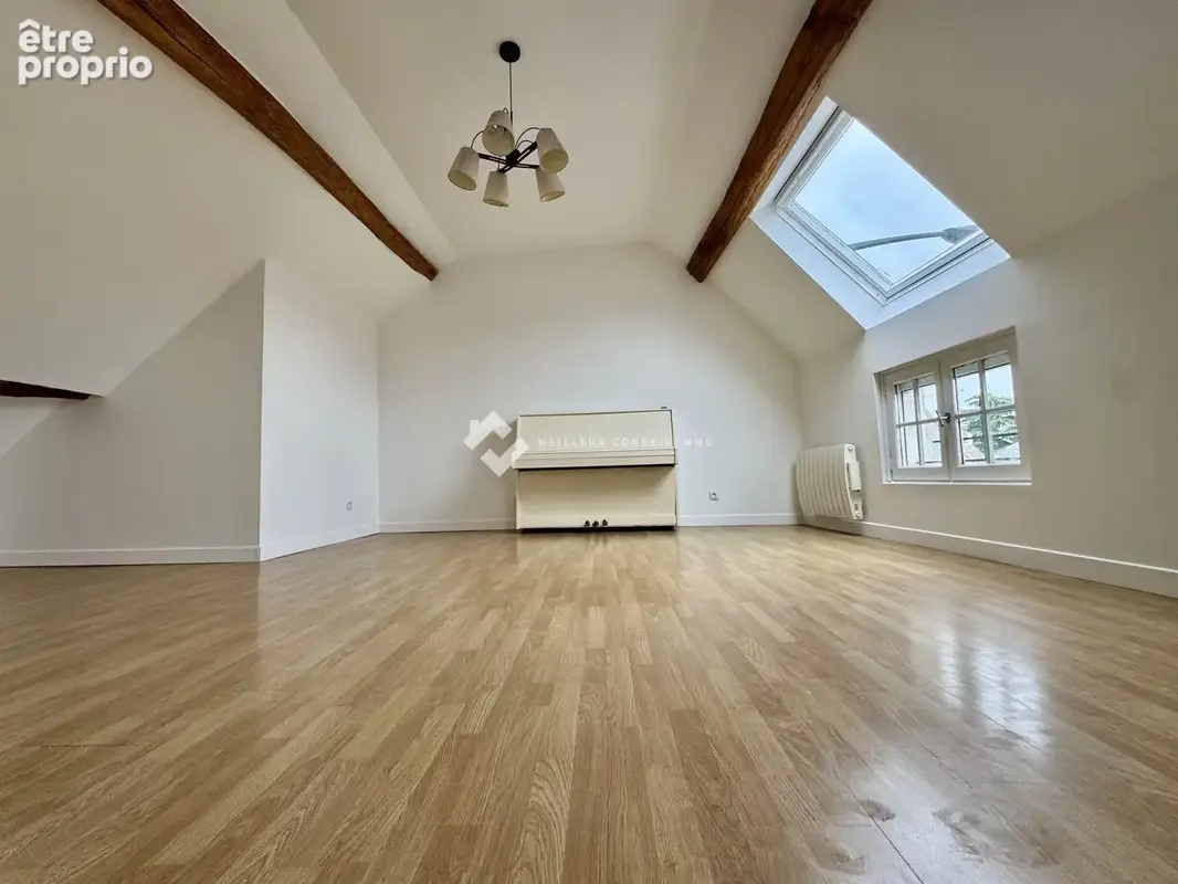 Appartement 4 pièces 82 m² à vendre à La Chapelle-En-Serval (60520) - photo 4