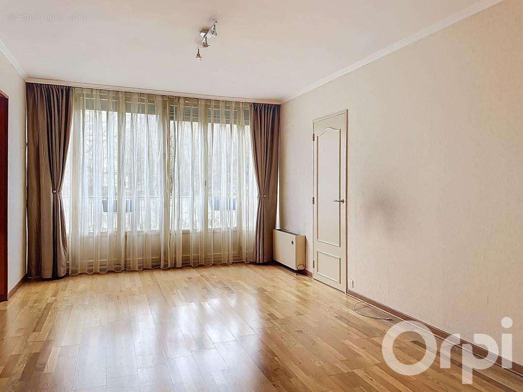 Appartement 4 pièces 82m2 à LONGJUMEAU - photo 2