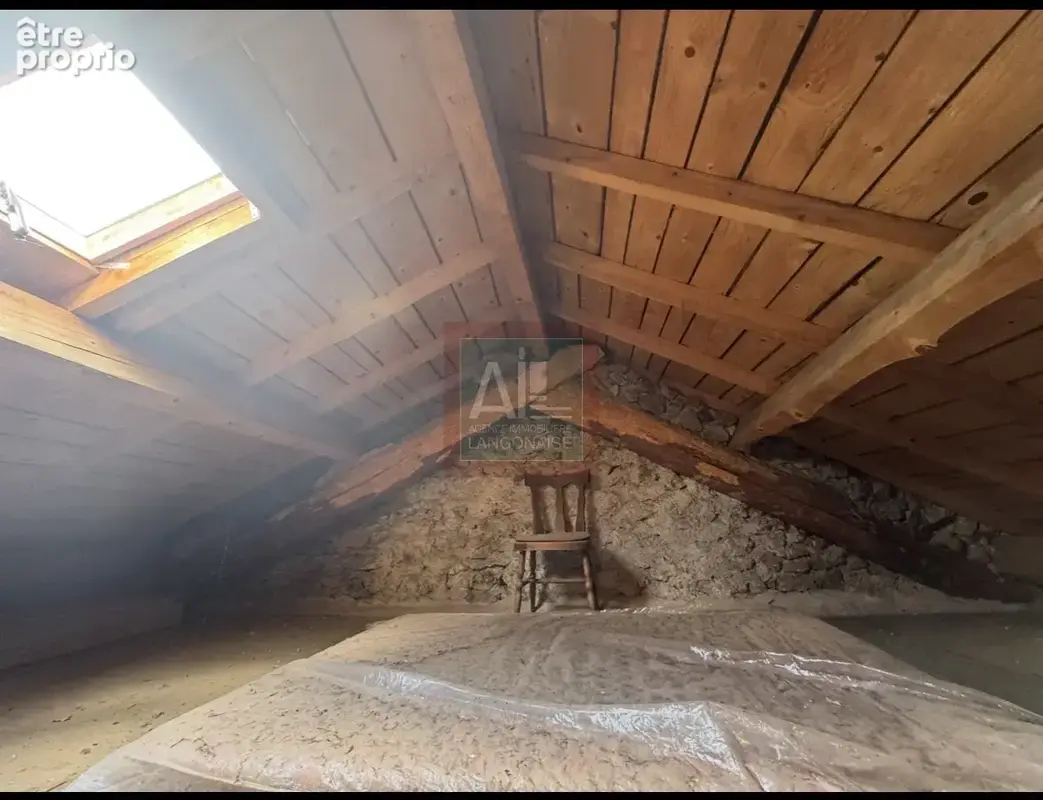Maison avec grange attenante centre de Thoras - photo 12