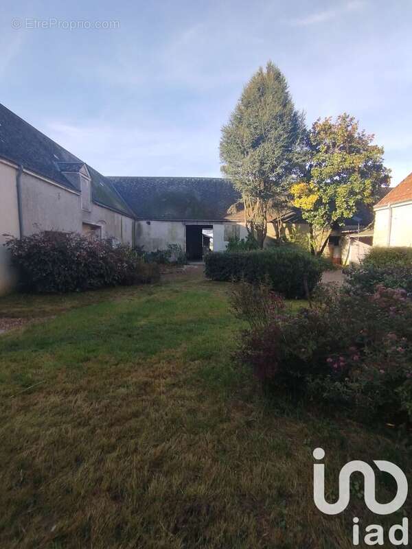 Maison 279 m² à Binas  - photo 2
