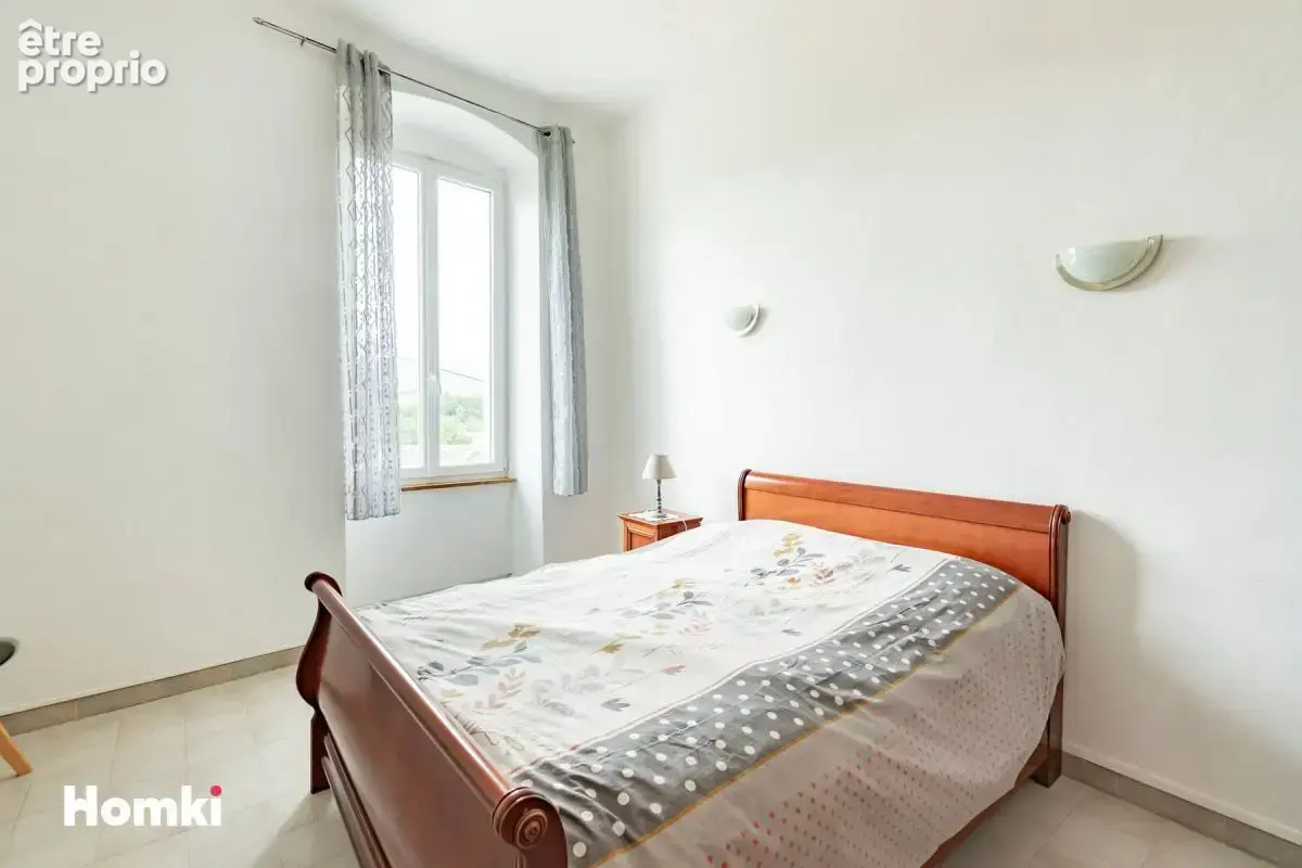 Maison de ville T8 de 227 m² à Gardie 11250 - photo 8