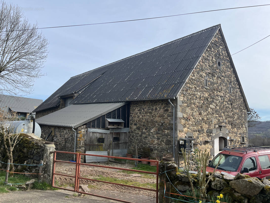 Maison à CHALVIGNAC