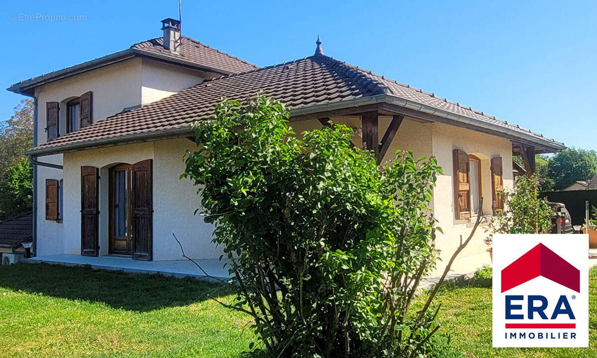 Maison à LA TOUR-DU-PIN