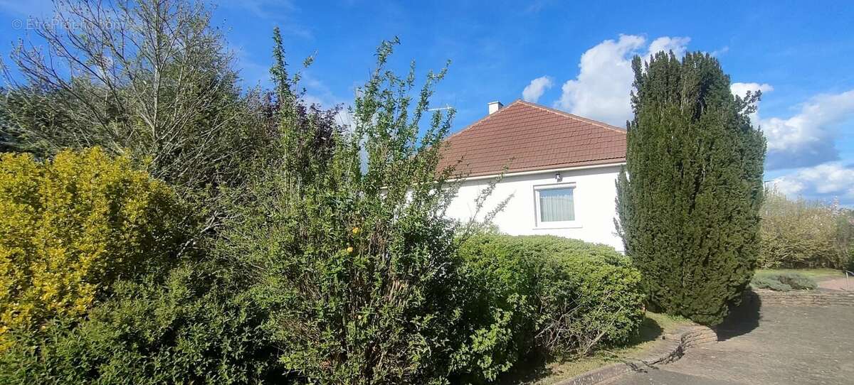 Maison à DOMPIERRE-LES-ORMES