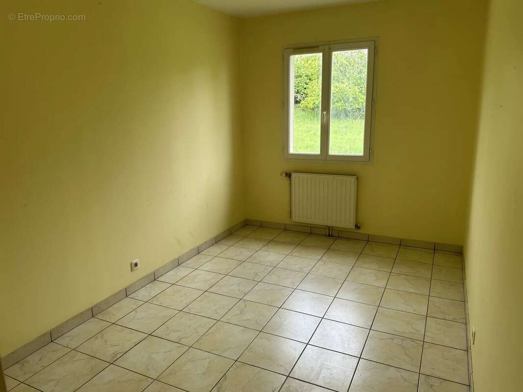 Maison à LA FERRIERE-AIROUX