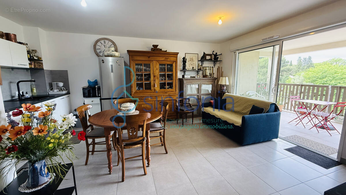Appartement à UZES