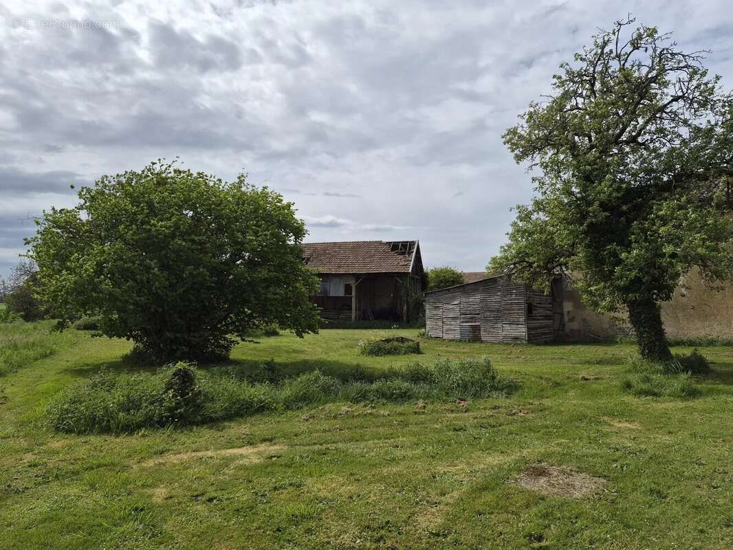 Maison à CEAUX-EN-COUHE