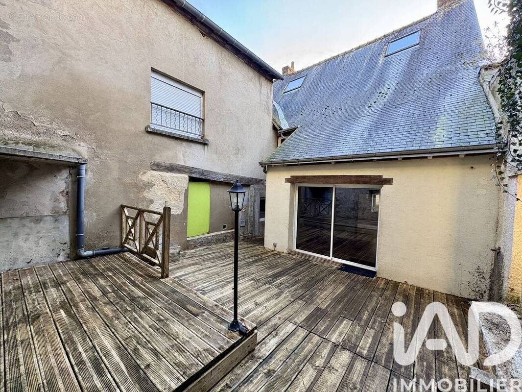 Photo 1 - Maison à CHATEAU-RENAULT