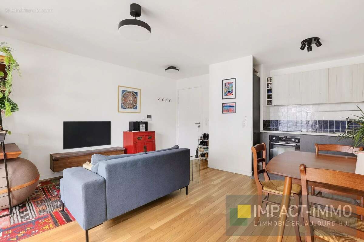 Appartement à COURBEVOIE