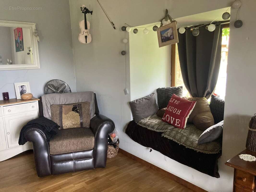 Maison à LADIGNAC-LE-LONG