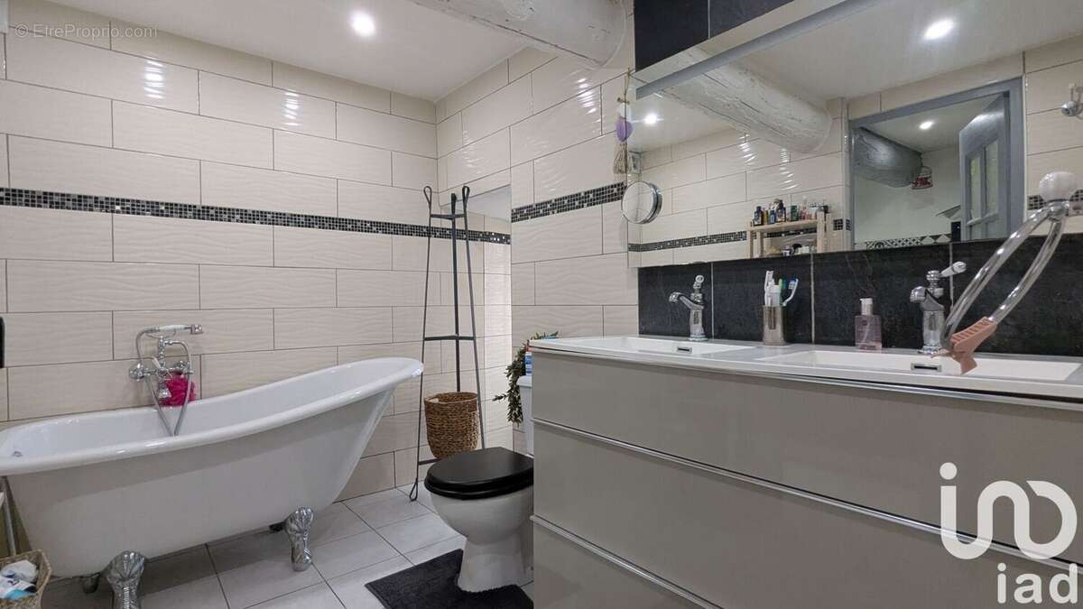 Photo 7 - Maison à ORGON