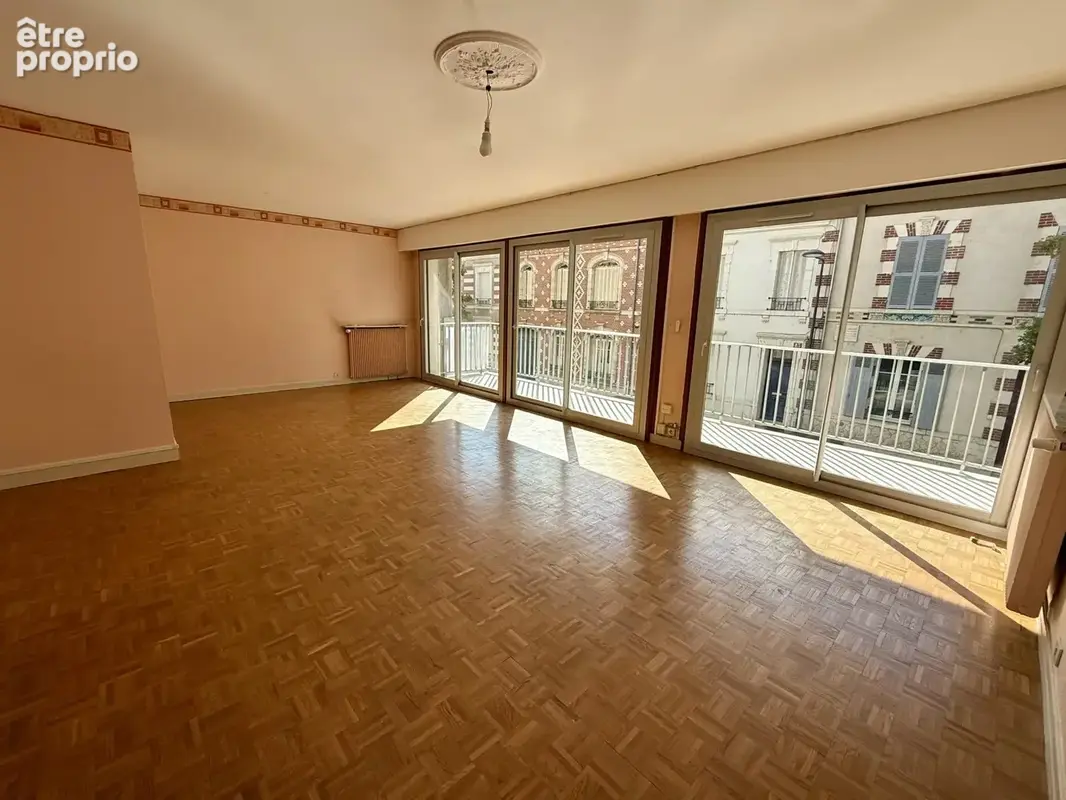 Appartement 110 m² à Orleans  - photo 2