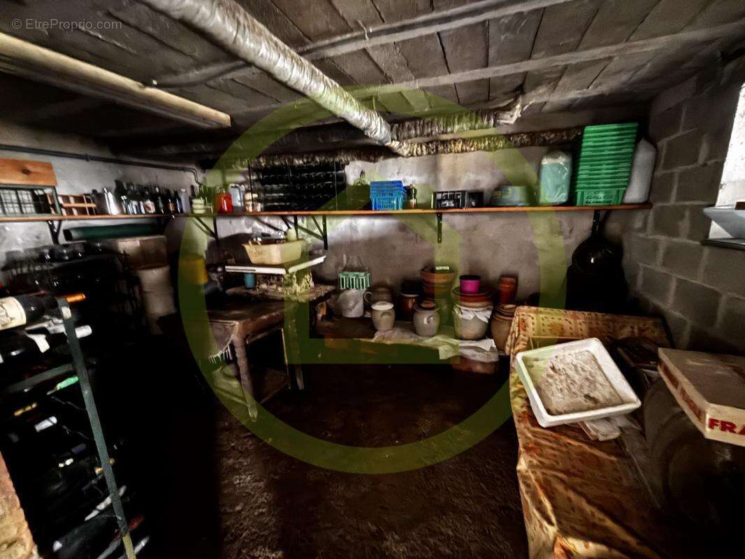 Maison à SAINT-MEDARD-LA-ROCHETTE