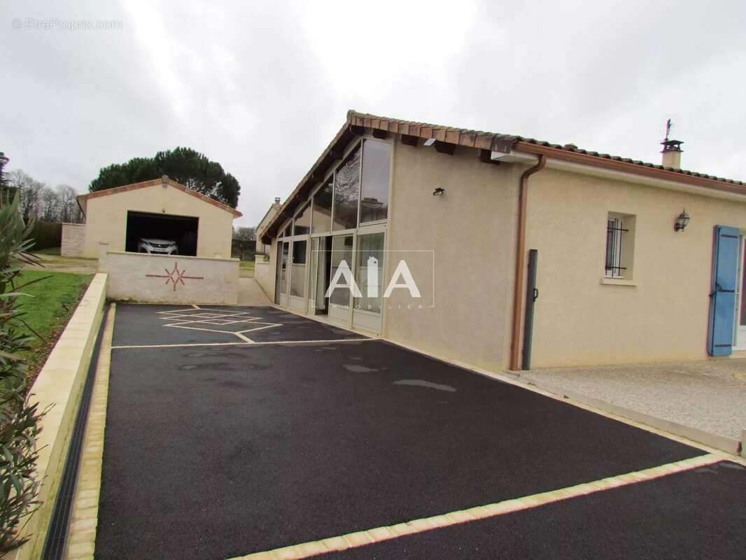 Maison à TAIZE-AIZIE
