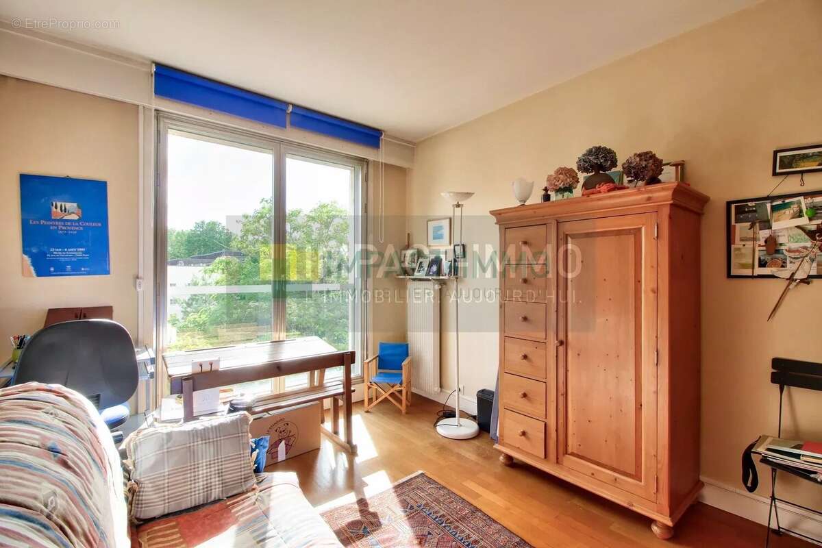 Appartement à LEVALLOIS-PERRET