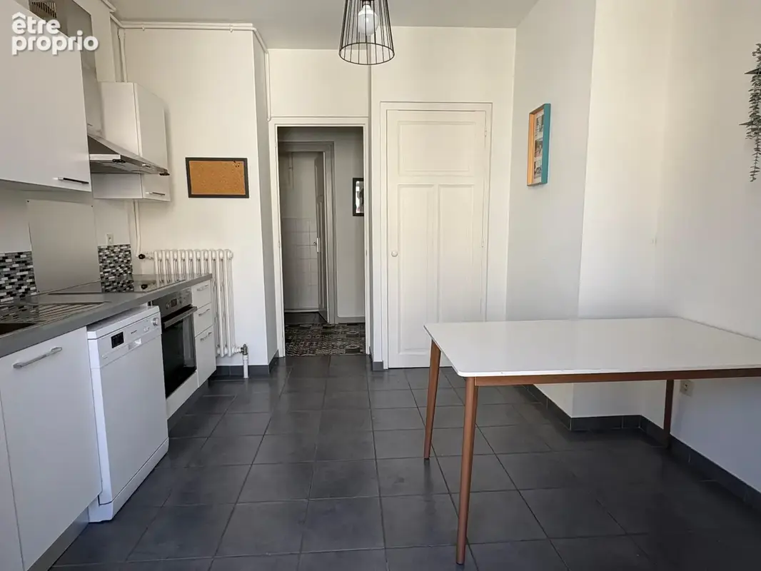 Elégance et valeur : T2 Bis avec balcon 4ème étage avec ascenseur - photo 8
