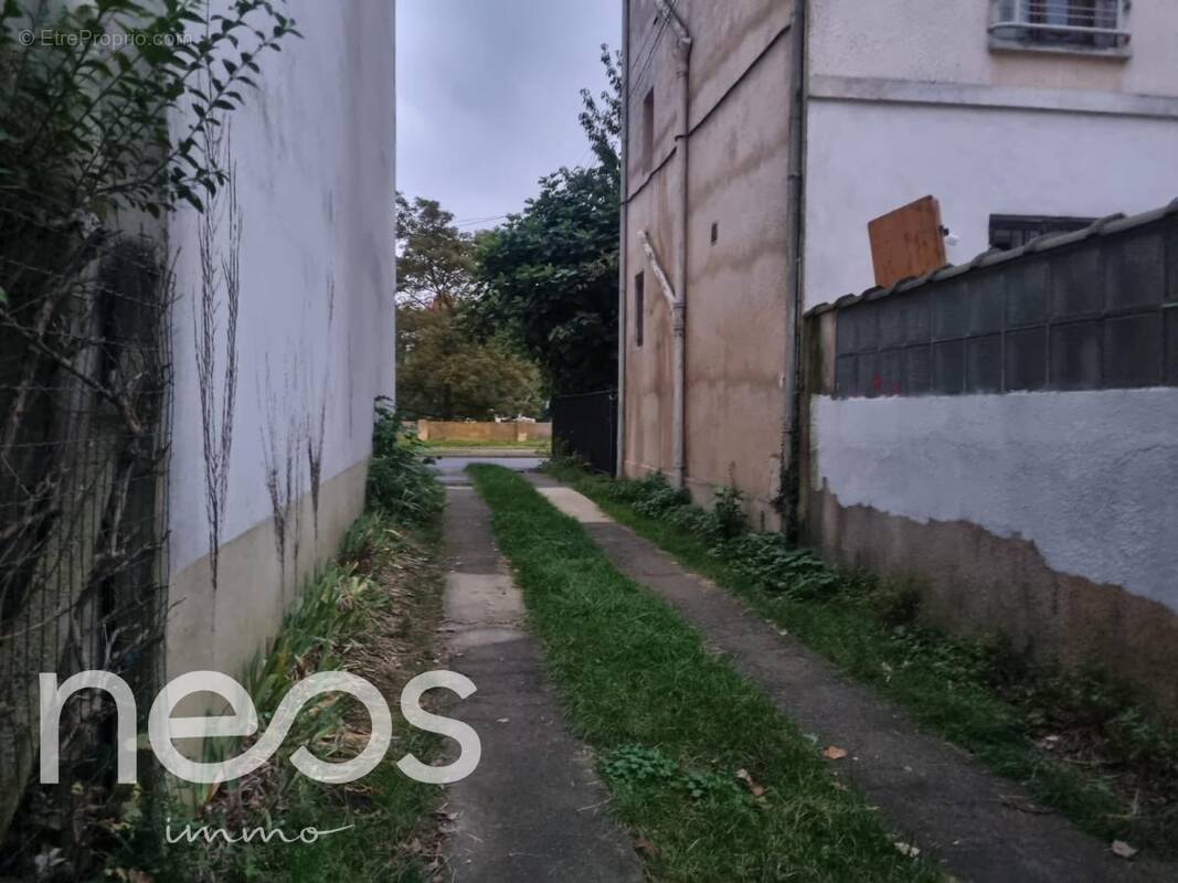 Appartement à SAINT-MAUR-DES-FOSSES