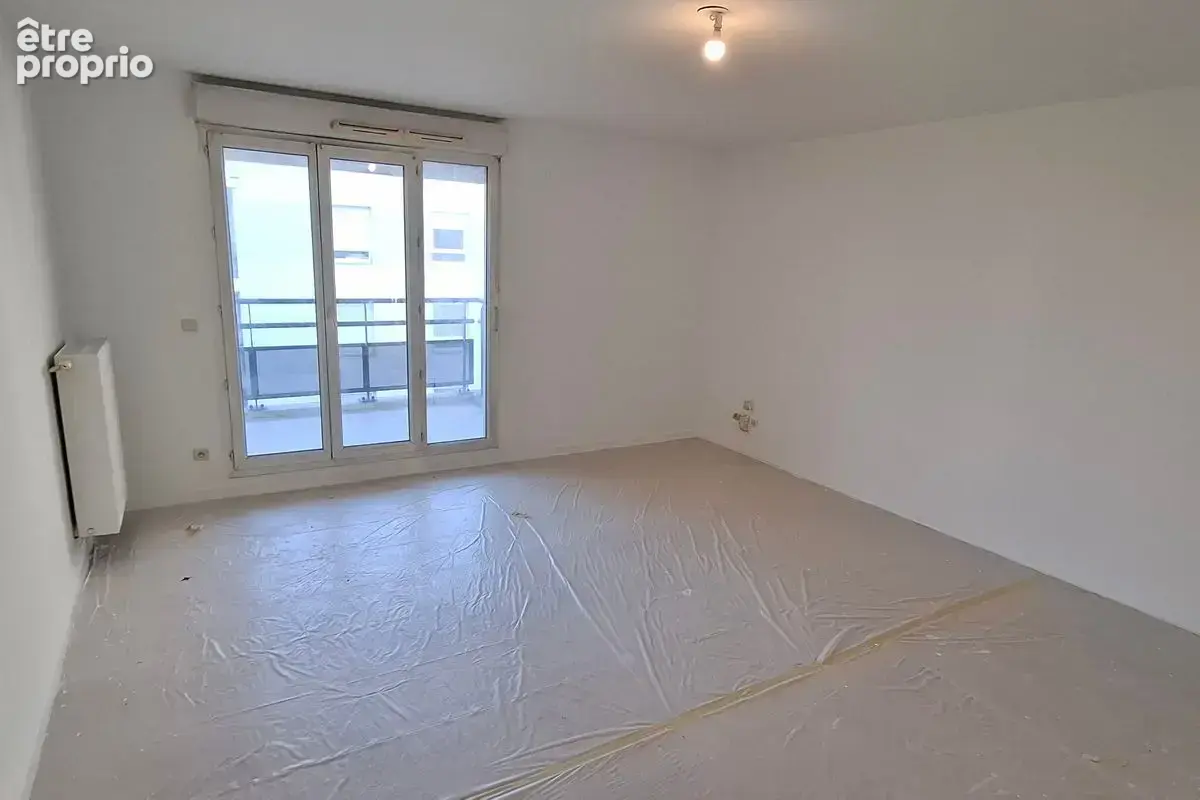 T4 de 86,21 m², à Lyon 7 au prix de vente de 222 700 € - photo 2