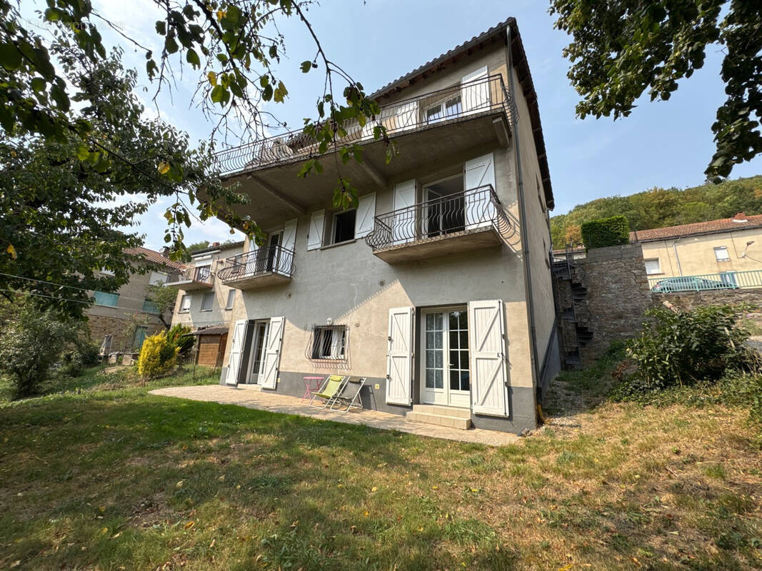 Maison à SAINT-SERNIN-SUR-RANCE