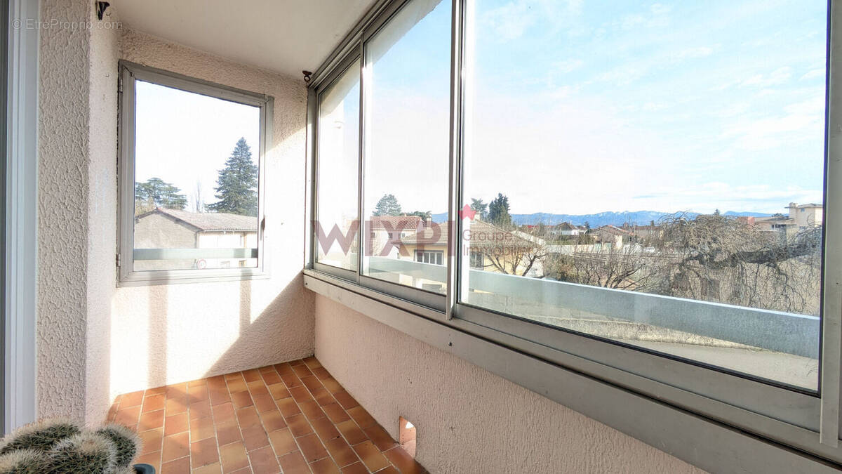 Appartement à BOURG-DE-PEAGE