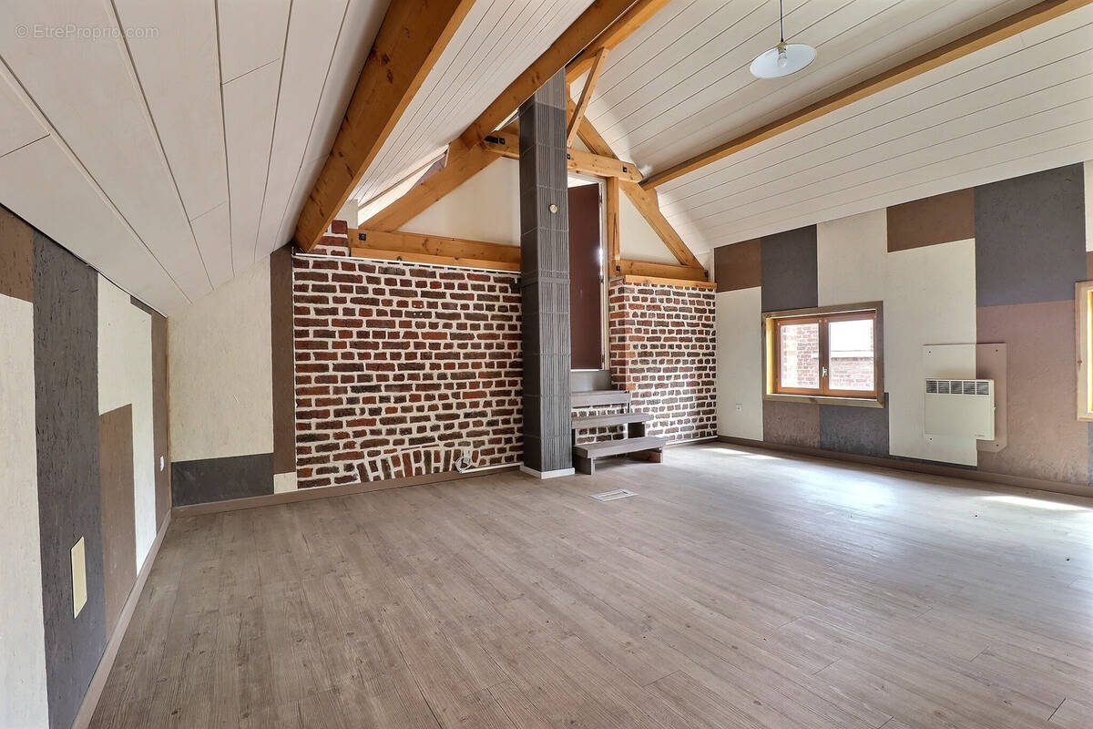 Maison à DOUCHY-LES-MINES