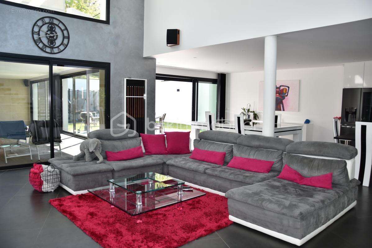 Maison à VILLEVAUDE