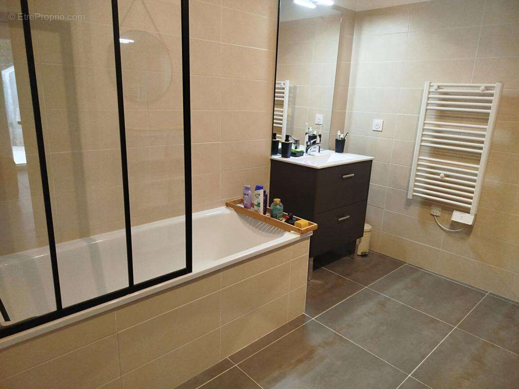 Appartement à MARSEILLE-12E