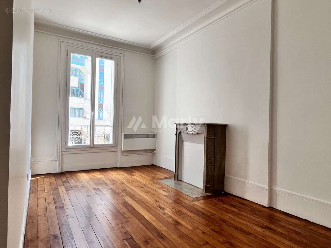 Appartement à PARIS-10E