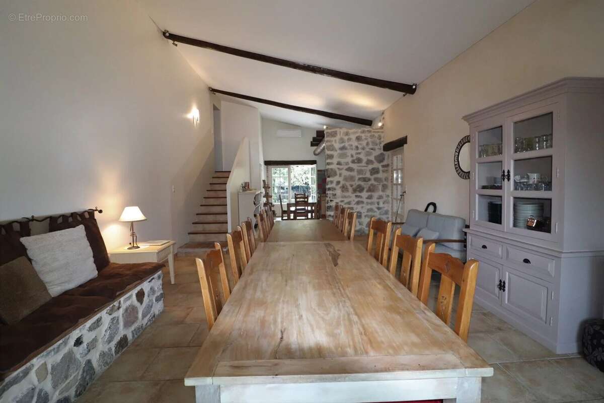 Maison à SAINT-MARTIN-DE-VALGALGUES