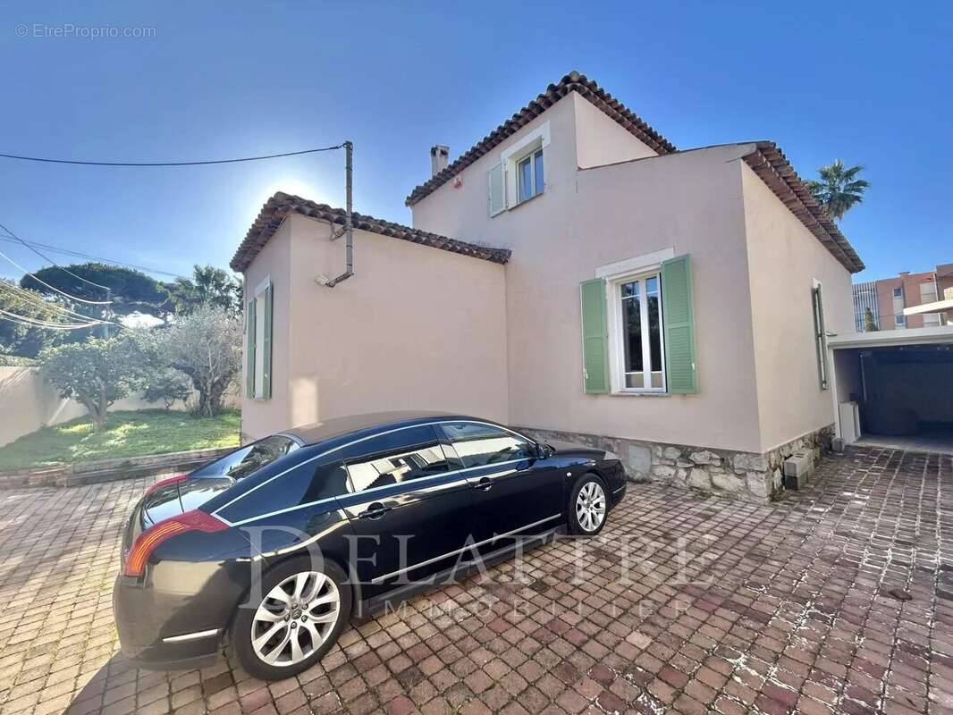 Maison à ANTIBES
