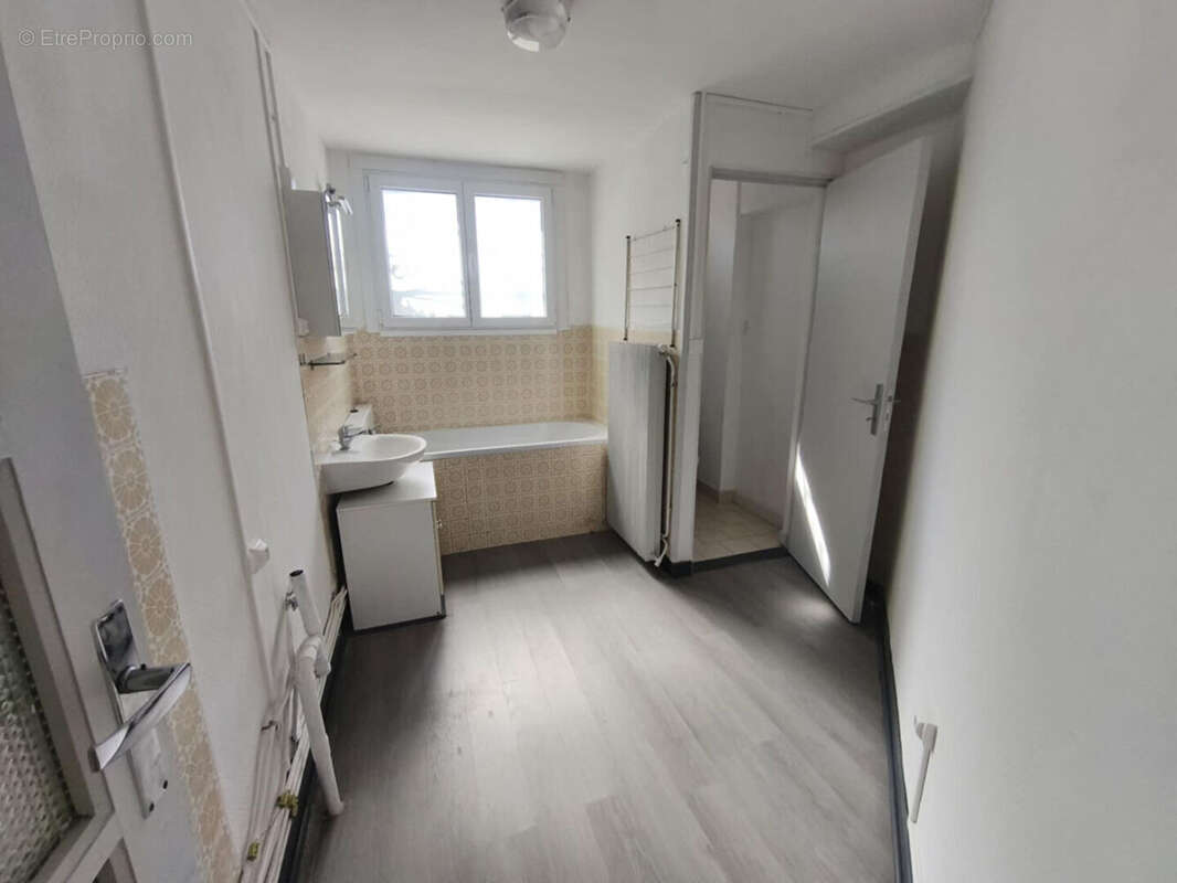 Maison à BRUAY-SUR-L&#039;ESCAUT