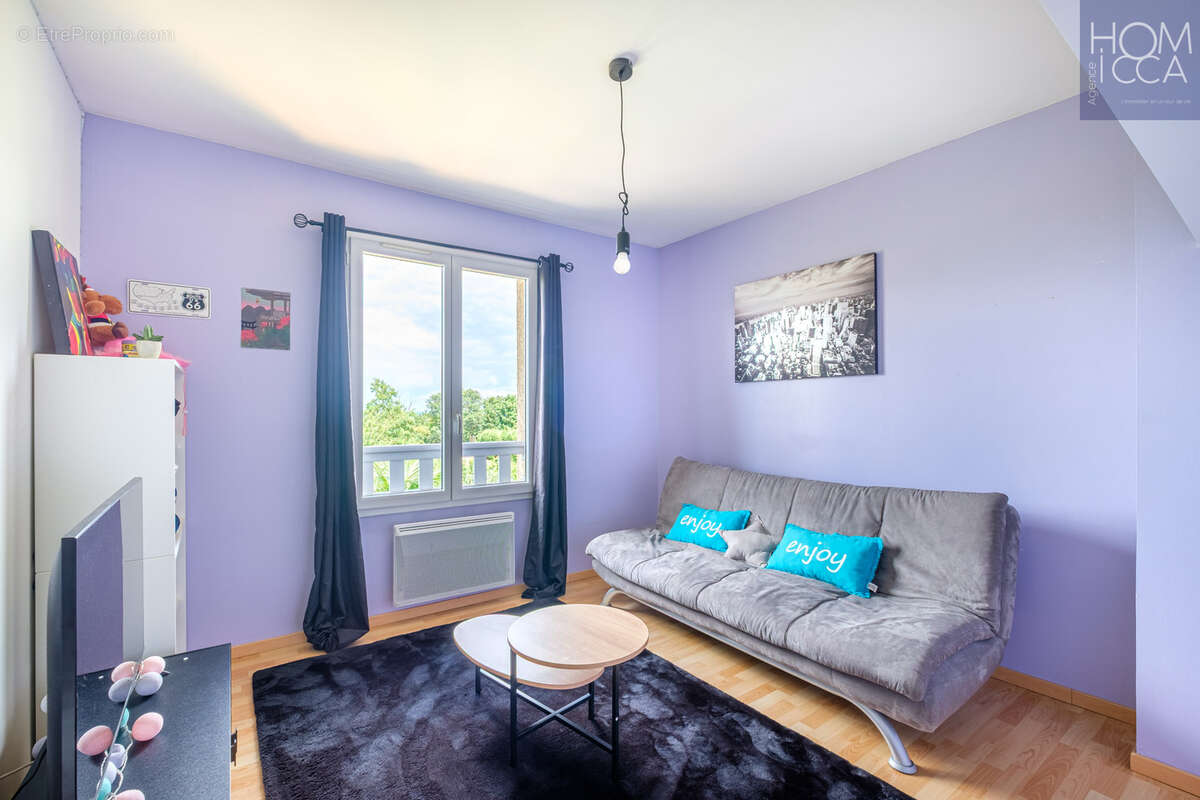 Maison à FLEURIEUX-SUR-L'ARBRESLE