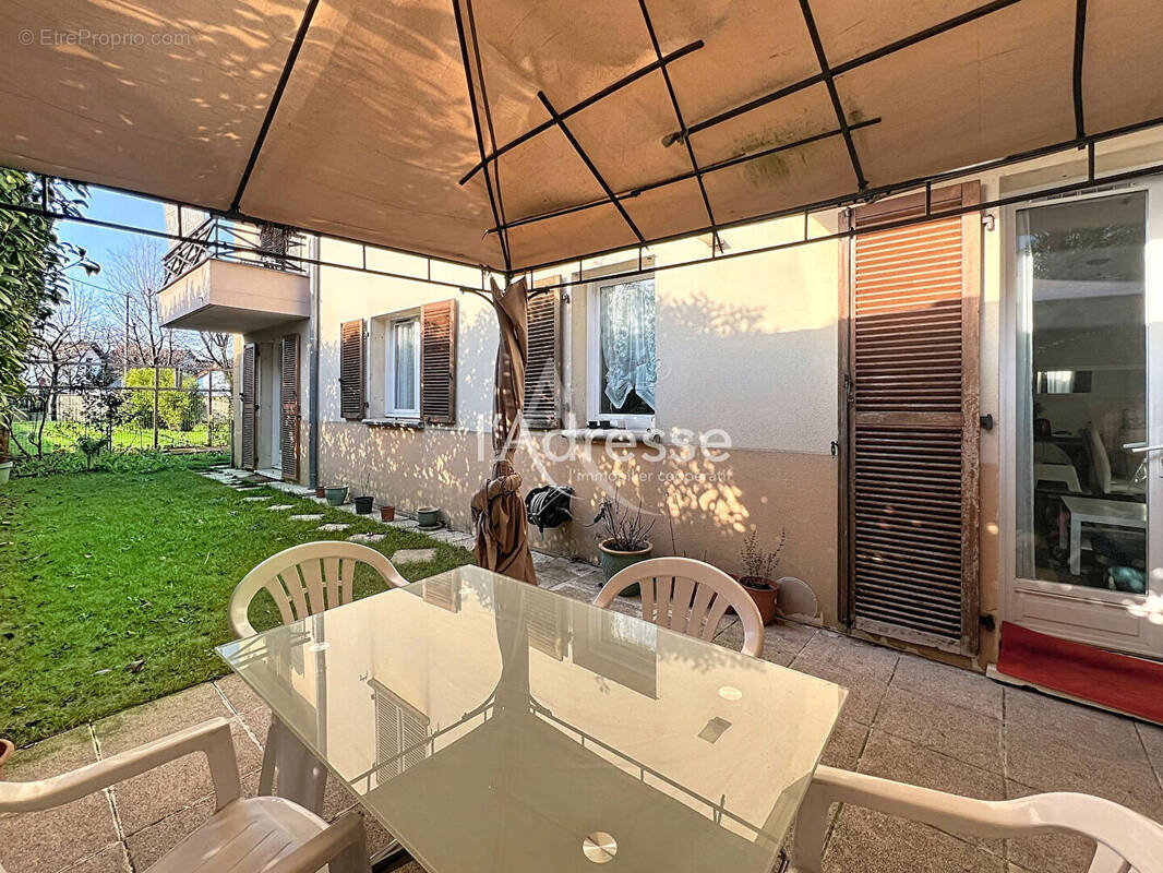 Appartement à LE BLANC-MESNIL