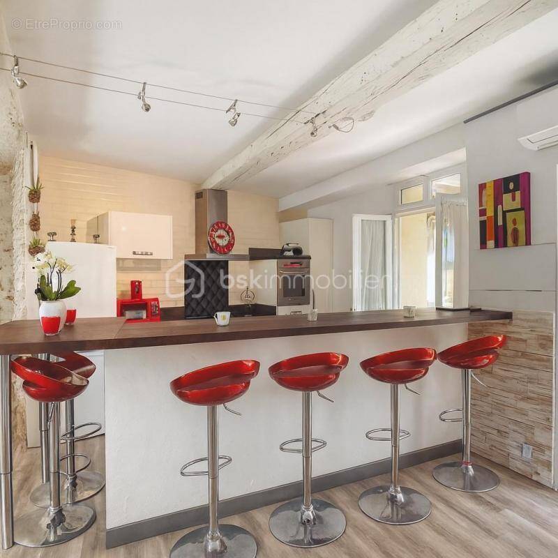 Maison à SAINT-ESTEVE