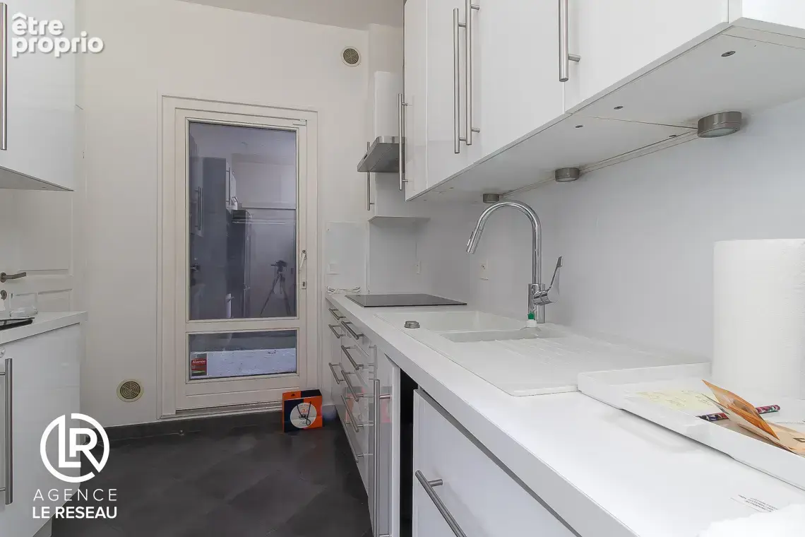 Appartement 88m2 en parfait état situé dans le quartier Sablons / Pasteur - photo 5