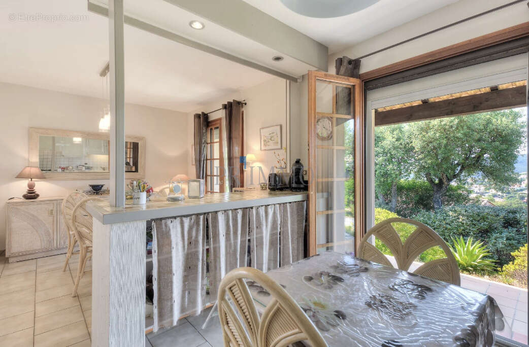 Maison à FREJUS